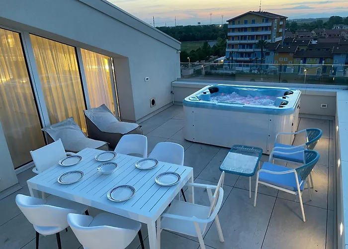 Haus Margarete - Attico Infinity Vista Mare Con Jacuzzi - Agenzia Cocal