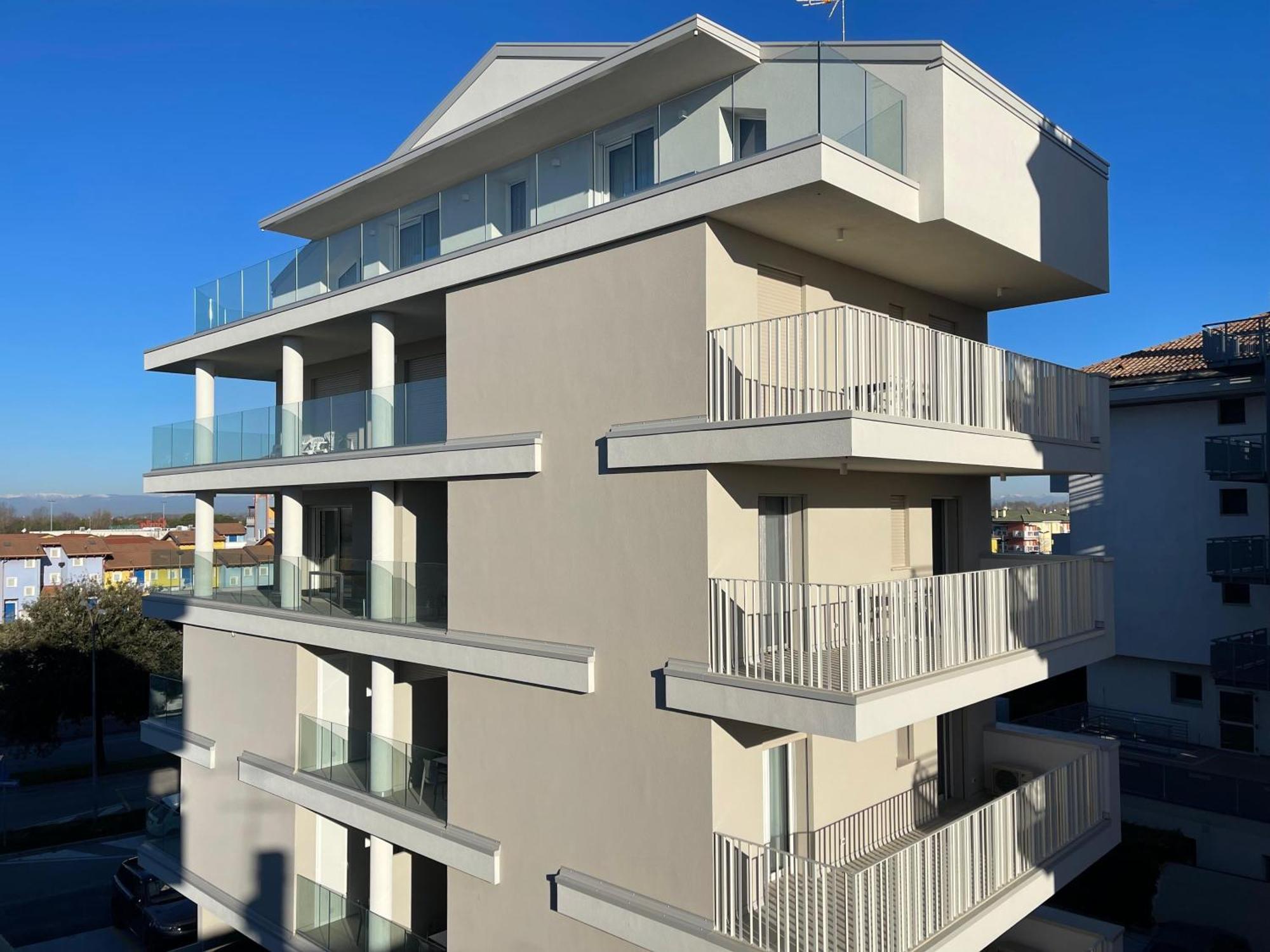 Haus Margarete - Attico Infinity Vista Mare Con Jacuzzi - Agenzia Cocal *